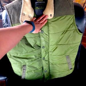 Men’s Prana vest